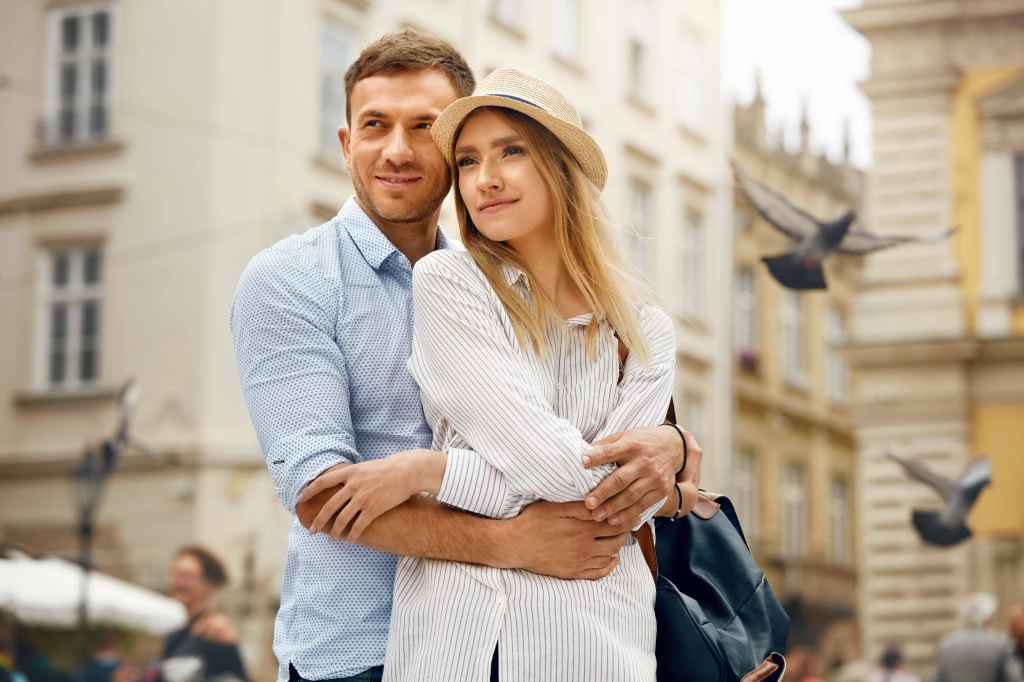 How to Save Money on Tourist Attractions